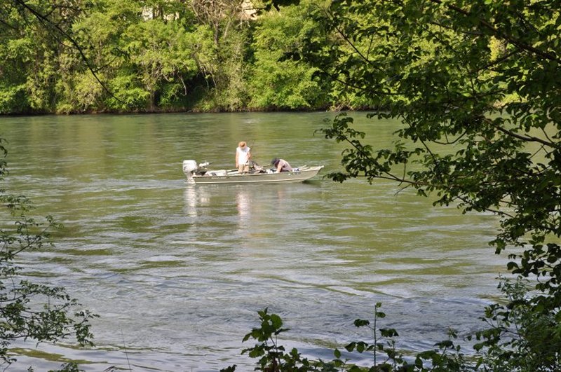 Fishing boat on the Willamette River adjacent to the park